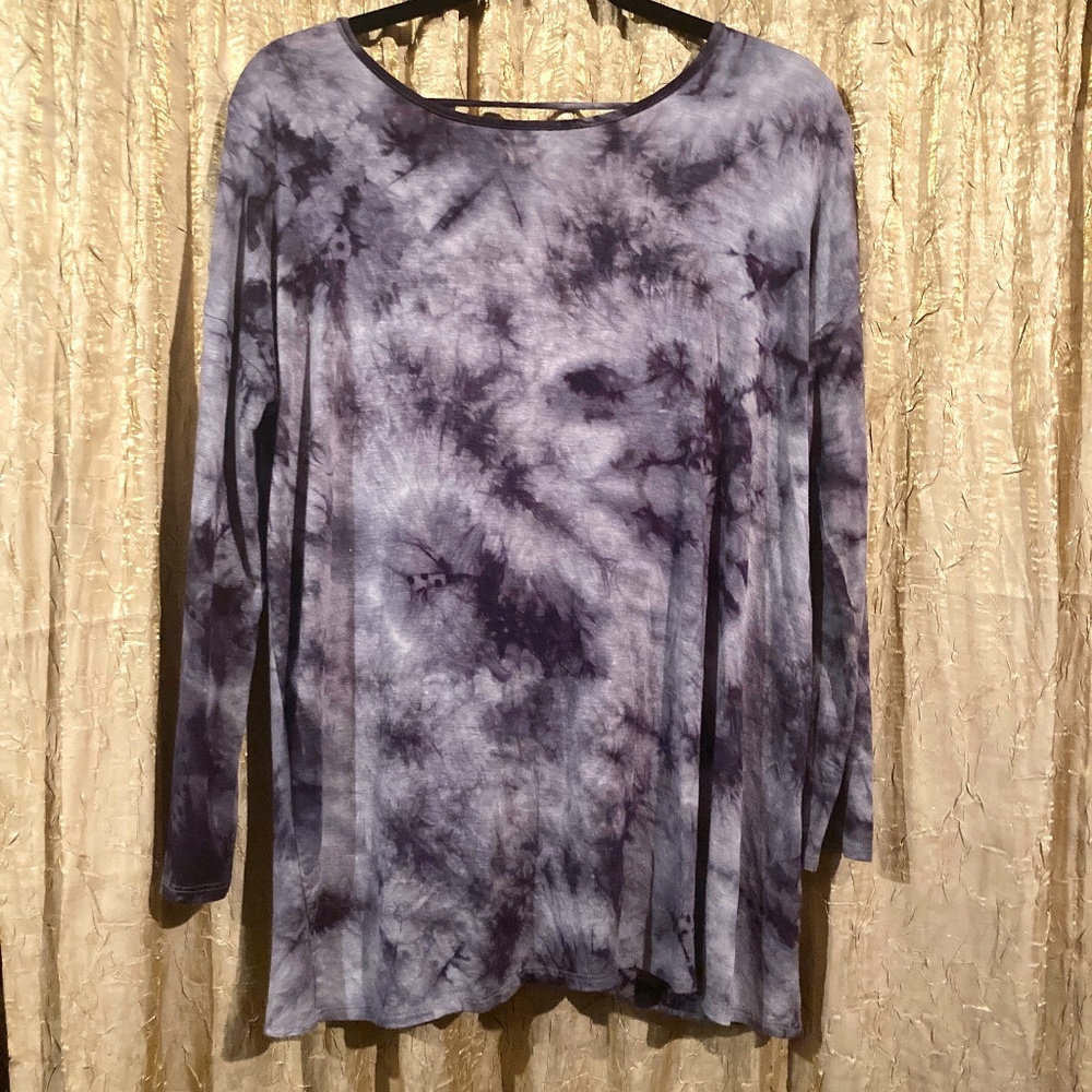 Open back, long sleeve, tie dyed top.  Women's Size L